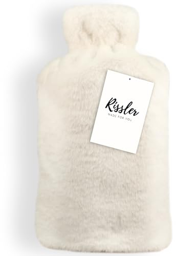 Rissler Wärmflasche Premium mit Kuschelweichem Bezug 2L - Naturkautschuk Bettflasche - Flauschige Wärmflaschenhülle süß, Ideal für Winter & Weihnachten (Essential Weiß)