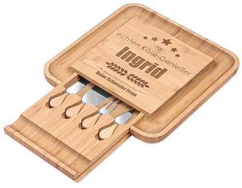 Maverton Käsebrett Servierplatte mit Gravur + 4er Käsemesser Set, aus Holz | 34X34cm, Geschenke für Männer zum Geburtstag, Käse-Genießer