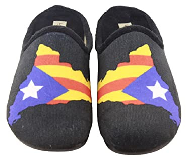 Zapatillas Casa para Hombre y Niño Bandera Cataluña Color: Negro Talla: 40 - Divertido dibujo mapa Catalunya con Senyera Independencia. Comodas y muy calentitas. Fabricadas en España. . Suela Goma.