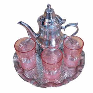Juego de Té Marroquí 5 Piezas – Tetera Plateada Tradicional con 3 Vasos Rosa y Bandeja Decorativa – Estilo Oriental Árabe – Vajilla de Té para Casa o Decoración