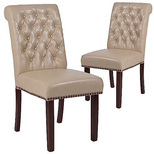 Flash Furniture Ensemble de 2 chaises Parsons Souples en Cuir Beige de la série Hercules de avec Dossier enroulé, Garniture décorative à Clous et Finition en Noyer