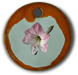 Schöner Keramik-Anhänger „Iris“ in orange marmoriert; Schmuck Kette Kettenanhänger Geschenk Kunsthandwerk Keramik rund Talisman Halskette Aufmerksamkeit Mitbringsel individuell