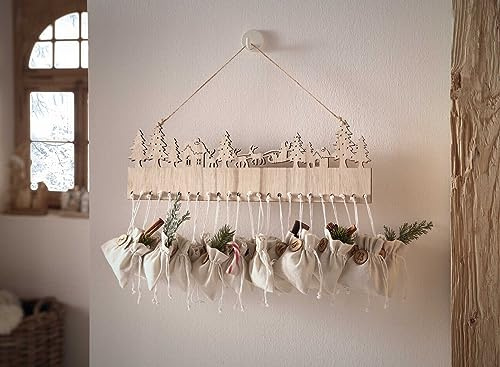 Dekoleidenschaft Adventskalender Sachet aus Holz mit 24 Säckchen zum selber Befüllen, Weihnachtskalender zum Aufhängen, Holzschild mit Baumwoll-Säckchen, Adventsleiste