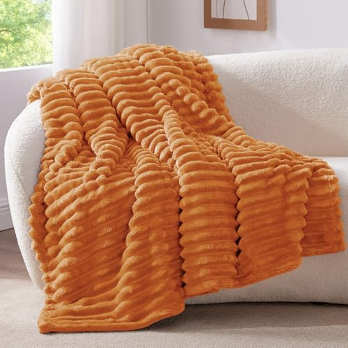 BEDELITE Kuscheldecke Flauschig Herbst Deko Decke, Orange, 125x150 | Flanell Fleecedecke, Cord Überwurf für Wohnzimmer und Schlafzimmer, weiche Wohndecke, Tagesdecke, das ideale Geschenk