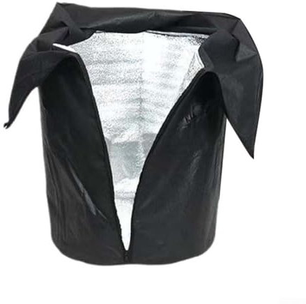 Innovative Frostschutztasche mit Reißverschluss zum Schutz junger Sträucher während der kalten Jahreszeit