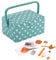 Hobby Gift Esclusiva scatola di immagazzinaggio artigianale pre-riempita con kit da cucito da 94 pezzi incluso, 18,5 x 25,5 x 14,5 cm, pois blu uovo di anatra