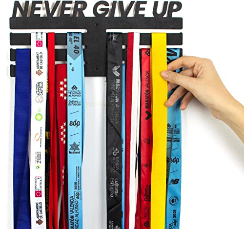 CONTRAXT Medaillenhalter Medaillen aufbewahrung. Medalien aufhänger Sportler Geschenk Sport Medal Holder (Never give up, M)