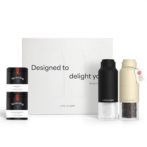LARS NYSØM Salz- und Pfeffermühlen Set im Flaschendesign - Geschenkset mit 2 Gewürzdosen (Salz & Pfeffer) in eleganter Geschenkbox für Genießer & Küche (Black/Beige)