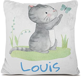 Personalisiertes Fleece Baby Kissen mit Wunschname & Tierdesign und Motivfarbe | Namenskissen Geschenk zur Geburt oder Taufe mit Namen für Junge & Mädchen (Kätzchen mit Schmetterling 2)