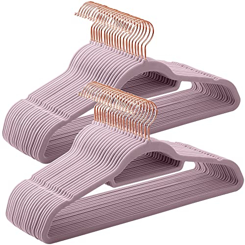SONGMICS Grucce Appendiabiti in Velluto, 50 Pezzi, Salvaspazio e Antiscivolo, Porta Cravatte, Gancio Girevole a 360°, Spesso 0,6 cm, Largo 43,5 cm, Cappotti Pantaloni, Viola Lavanda CRF021GP50