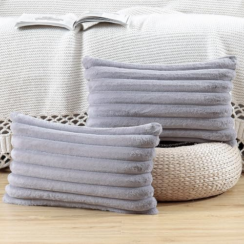 Madizz 2er Set Kunstpelz Plüsch Dekorative Kissenbezüge Flauschig Gestreifte Weich Dekorative Kissenbezug für Sofa Schlafzimmer Kissen Shell Grau 30 x 50 cm