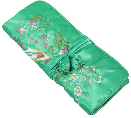 LIFKOME Bestickte Schmuckrolle aus Seide Satin Grün für Reise und Alltag | Handgefertigt mit Blumenstickerei, 1 Großes Fach und 3 Reißverschlussfächer, Praktisch Tragbar