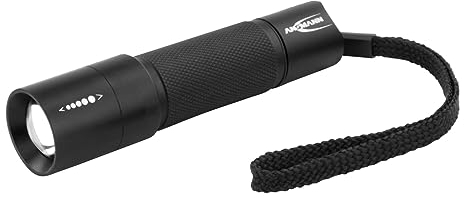 ANSMANN LED Taschenlampe M100F inkl AA Batterien - Outdoor LED Arbeitsleuchte 115 Lumen & 3 Funktionen - Handlampe mit stufenloser Fokussierung für Camping & Werkstatt - Spritzwassergeschützt IP54