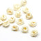 100 Stück Rosen 1.5cm kleine Kunstblumen Rosenköpfe Satinrosen Aufnäher Blumen Applikationen zum Basteln Patches Deko-Rosen Mini-Stoffrosen DIY Accessories Party Hause Hochzeit Dekoration,Milch weiß