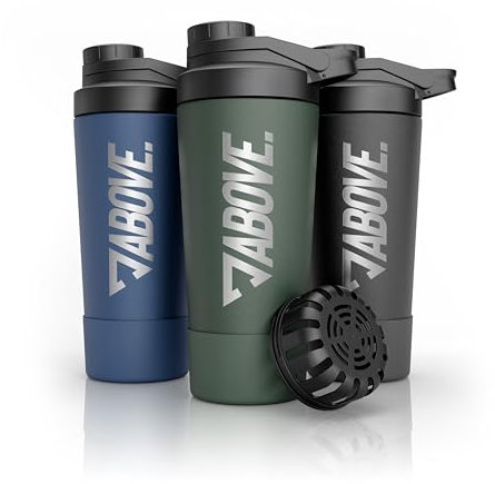 ABOVE. Protein Shaker Edelstahl 750ml – BPA-frei & isolierend: hält 12H heiß/kalt – integrierte Skala & 100% auslaufsicherer Deckel – robust & langlebig – spülmaschinengeeignet bis 45°C (Olive)