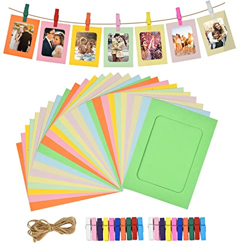 Fangehong 30 Stück Papier Fotorahmen mit 30 Stück Holzklammern und 3 Stück Hanfseil Set, 6x4 Zoll Kraftpapier Bilderrahmen, Bunt Pappe Papierrahmen für Zuhause Schule Büro Wand DIY Dekoration (Bunt)