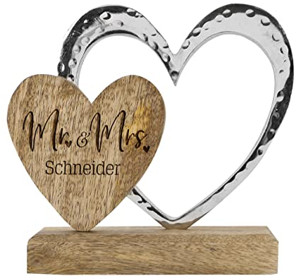 Herz & Heim® Herz Skulptur mit Gravur zur Hochzeit aus Holz/Metall (Mr. & Mrs., 16 cm x 16 cm x 5 cm (B/H/T))