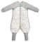 Love To Dream Schlafsack mit Füßen, 12-24 Monate, integrierte Steppdecke für kühle Temperaturen (16-20°C), statt Bettdecke, Schlafanzug Baby Winter, Babyschlafsack, Weiß
