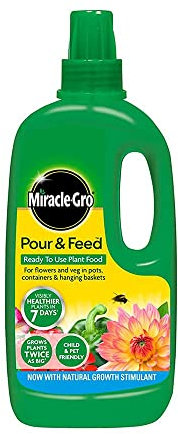 Miracle-Gro Pour & Feed Ready to Use Plant Food 1L