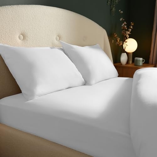Silentnight Brushed Cotton Fitted Sheet - Soft Velvety Touch 100% Cotton - Cosy Warmth Feel - Breathable Brushed Hypoallergenic Fitted Sheet with Elasticated Corners, White, Single