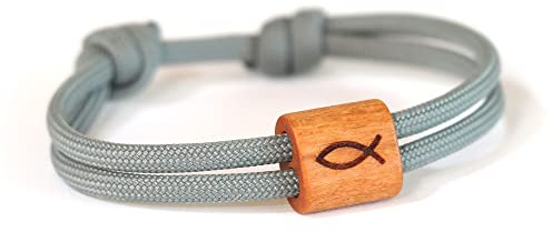 Personalisiertes Holzarmband mit Namensgravur für Jungen & Mädchen – Kinderarmband aus Echtholz & Segeltau – Kommunionsgeschenk mit Gravur – Armband mit Fisch Symbol zur Firmung, Konfirmation, Taufe