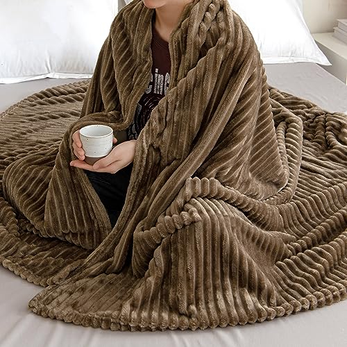 EMEMA Kuscheldecke Fleecedecke Flanell Decke Einfarbig Wohndecken Couchdecke Flauschig Überwurf Mikrofaser Tagesdecke Sofadecke Blanket Für Bett Sofa Schlafzimmer 150x200 cm Braun