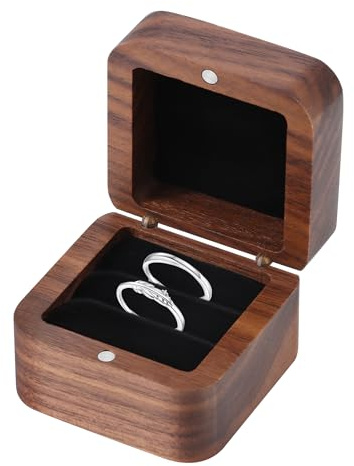 TYSM-CC Walnussholz Ringbox mitSamtinnenfutter, Elegantes Aufbewahrungsbox | für Verlobungsringe, Eheringe & Schmuckstücke | Geschenk für Heiratsantrag, Hochzeit & Jahrestag (5,5x5,5x3,8 cm)