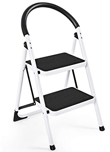 GYMAX Trittleiter 2 Stufen klappbar, Stehleiter Haushaltsleiter mit Handlauf, Klapptritt Klappleiter mit rutschfestem Fußpolster, bis 150 kg belastbar, aus Eisen, stabil (49,5 x 47 x 84 cm)