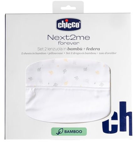 Chicco Bettwäsche-Set aus Bambusfaser, 1 Deckblatt, 1 Bettlaken mit Ecken, 1 Kissenbezug, kompatibel mit Matratzen 58x110 cm, kompatibel mit Babybett Next2Me Forever, Fantasie mit Blättchen