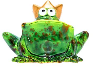 Dekohelden24 Lustiger Deko-Frosch mit Goldener Krone/Froschkönig, aus Keramik, in grün, für Heim, Garten, Terrasse oder Teich, Größe: L/B/H ca. 6 x 12 x 9 cm