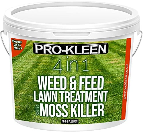 Pro-Kleen 4 in 1 Weed and Feed Lawn Treatment with Moss Killer - Greens Grass, Kills Weeds & Moss & Fertilises Grass - Apply from May-August - Covers up to 78m2 - (2.5kg)