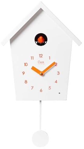 Cuco Clock Kuckucksuhr REIHENHAUS 28,3 x 22,8 x 10,4cm Weiß/Orange | Pendeluhr Wanduhr, Moderne Schwarzwalduhr, Nachtruhefunktion, Vogelgezwitscher, Vogelstimme