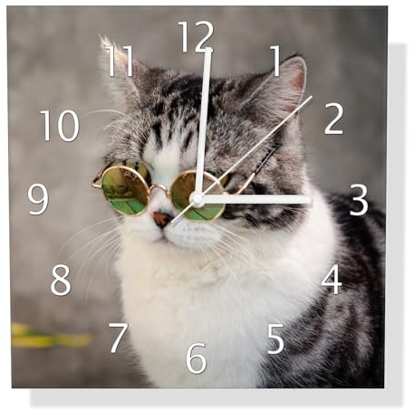 Wallario Design-Wanduhr Katze mit Stil aus Glas, Motiv-Uhr Größe 30 x 30 cm, weiße Zeiger