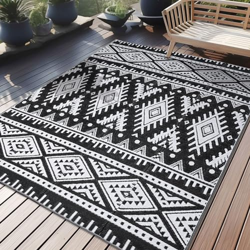 Homaxy Waterproof Outdoor Rug, Anti-slip Reversible UV Resistant Garden Rugs, Easy Cleaning Carpet Patio Area Rugs for Camping, Deck, Beach, Picnic, Backyard (150 x 240 cm, Black & White)