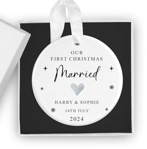 First Christmas Married Personalised Ceramic Bauble with Gift Box - Custom 1st Xmas Mr & Mrs Tree Ornament - Keepsake for Newlyweds (Round)