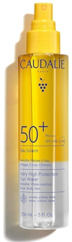 Caudalie Acqua Solare ad Altissima Protezione SPF50+ – CollagenSkinProtect™, Filtri Solari Organici, Viso Corpo e Capelli, Resistente all'Acqua, Vegano, PA++++, 150 mL