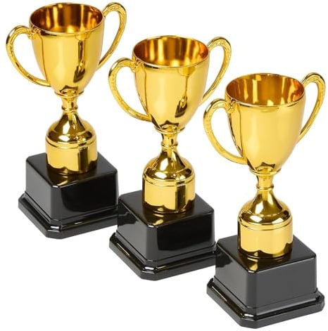 Sunmeit 3 Pezzi di Trofei in Plastica Set di Coppe Trofeo Premio per Bambini in Festa, Giocattoli per L'Apprendimento Precoce, Premi, Trofeo per le Vacanze Dei Bambini