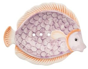Handgefertigte Seifenschale aus Keramik in Form eines Fisches mit Löchern für den Wasserablauf, 16,3 x 12,5 x 2,4 cm