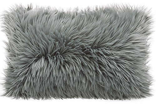 CelinaTex Cuddly Dekokissen 40 x 80 cm grau Langhaar Zierkissen dekoratives Fellimitat Nicki Sofakissen Kunstfell Kissen