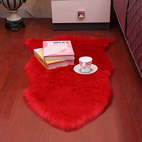 YUGWNN Rot Lammfellimitat Teppich,Synthetisches Schaffell,Schlafzimmer Kinderzimmer Deko Langflor Teppiche,50x100cm/19.7x62.9in