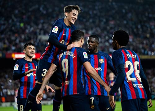Displate FC Barcelona Metal Poster Barcelona Poster Fc Barcelona Deko Barcelona Plakette FC Barcelona Fanartikel FC Barcelona - Iconic Match Photos - Camp Nou 4 Poster 67,5x48cm