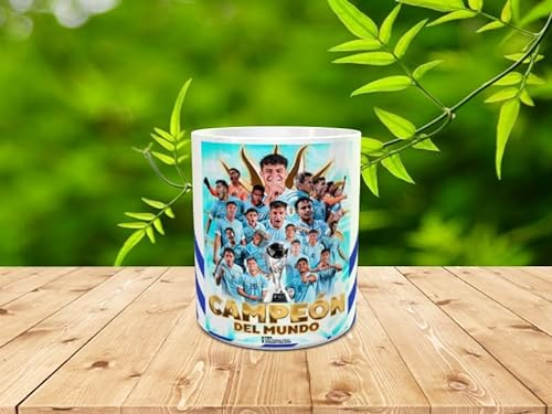La Huella Taza Uruguay Campeón del Mundo Sub 20. Ideal para todo amante del fútbol uruguayo.