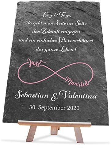 wandmotiv24 Schiefertafel Hochzeit Just Married, 20x30cm, Personalisierte Namen + Datum, auf Staffelei, Infinity + Hochzeitsspruch, Natur-Schieferplatte, Hochzeitsgeschenk für Brautpaare M0130