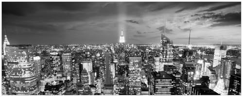 Wallario Memoboard aus Glas mit Motiv, Magnet-Tafel in 32 x 80 cm in Premium Qualität New York bei Nacht - Panoramablick über die Stadt - schwarzweiß