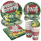 Set di stoviglie per feste di rugby verde, 96 pezzi Sport Themed Boys Party Supplies 24 ospiti piatti di carta, tessuti e posate Set di stoviglie per feste di compleanno per bambini