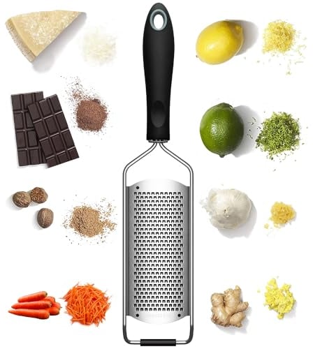 Rappe a Fromage Manuelle&Zesteur Agrumes Râpe à zesteur Premium Classic Tranchant Acier Inoxydable, idéale pour Parmesan, Le Fromage à pâte Dur, Le Gingembre, Le Chocolat, la Muscade et la Truffe