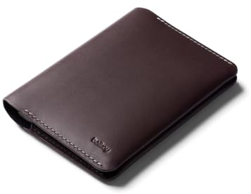 Bellroy Passport Cover (schlankes Reiseportemonnaie mit Kartenfächern und Platz für Bargeld und Reisedokumente) - DeepPlum