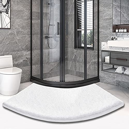 Ledph Duschvorleger Eckdusche, rutschfest Badezimmerteppich Eckdusche, Waschbar Gebogene Duschmatte, FäCherföRmig Badvorleger Microfaser, Weiß, 45x110cm