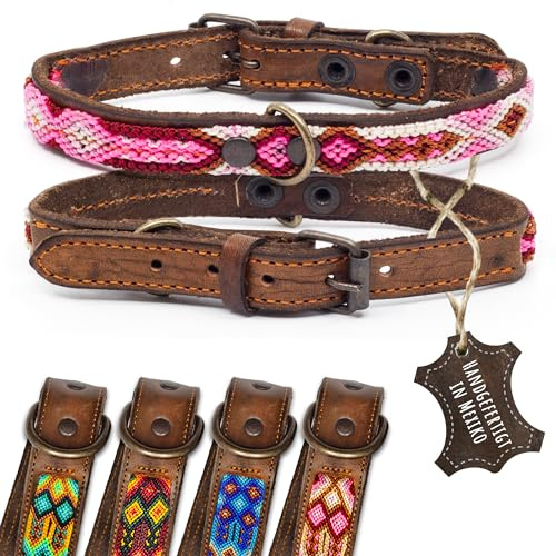 ALTEZAR Lederhalsband Hund - Doppelt Tribal Bestickt Rosa Weiß Pink Braun - Hundehalsband handgemacht in Mexiko - Dornschnalle 5-fach verstellbar - Größe XS Halsumfang 23-29 cm - für sehr kleine Hunde