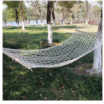 HAOHIZE Hamac en Corde, Hamac en Maille Portable de Jardin extérieur Hamacs en Corde de Coton tissé avec Barre d'écartement en Bois décoration de balançoire Suspendue pour Voyage,